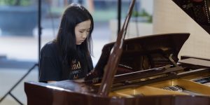 SoulWS 215 27 PIANO MASTERCLASS WITH DR. GEOFFREY DUCE – PROFESSOR OF PIANO, ILLINOIS STATE UNIVERSITY (USA) 27