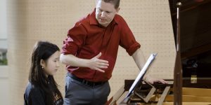SoulWS 238 31 PIANO MASTERCLASS WITH DR. GEOFFREY DUCE – PROFESSOR OF PIANO, ILLINOIS STATE UNIVERSITY (USA) 31